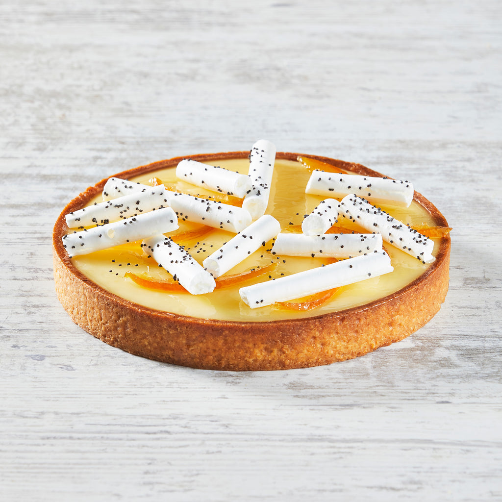 Tarta de limón amarillo y merengues crujientes